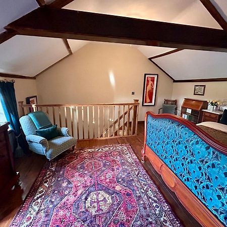 Charming Country Cottage With Outdoor Bath And Historic Setting, Brecon Beacons Retreat Llangadog Exterior photo
