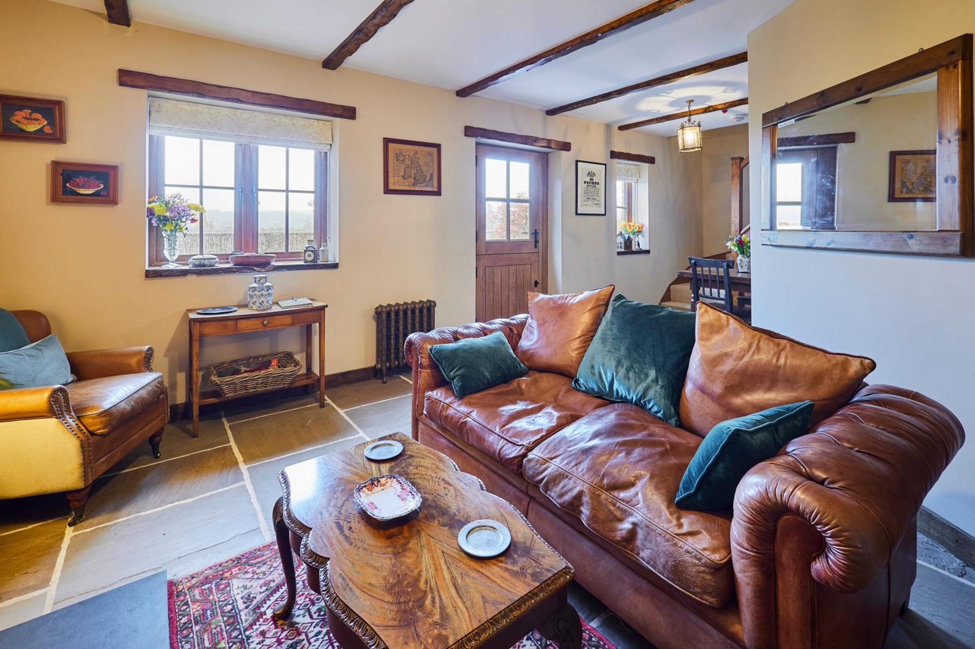 Charming Country Cottage With Outdoor Bath And Historic Setting, Brecon Beacons Retreat Llangadog Exterior photo